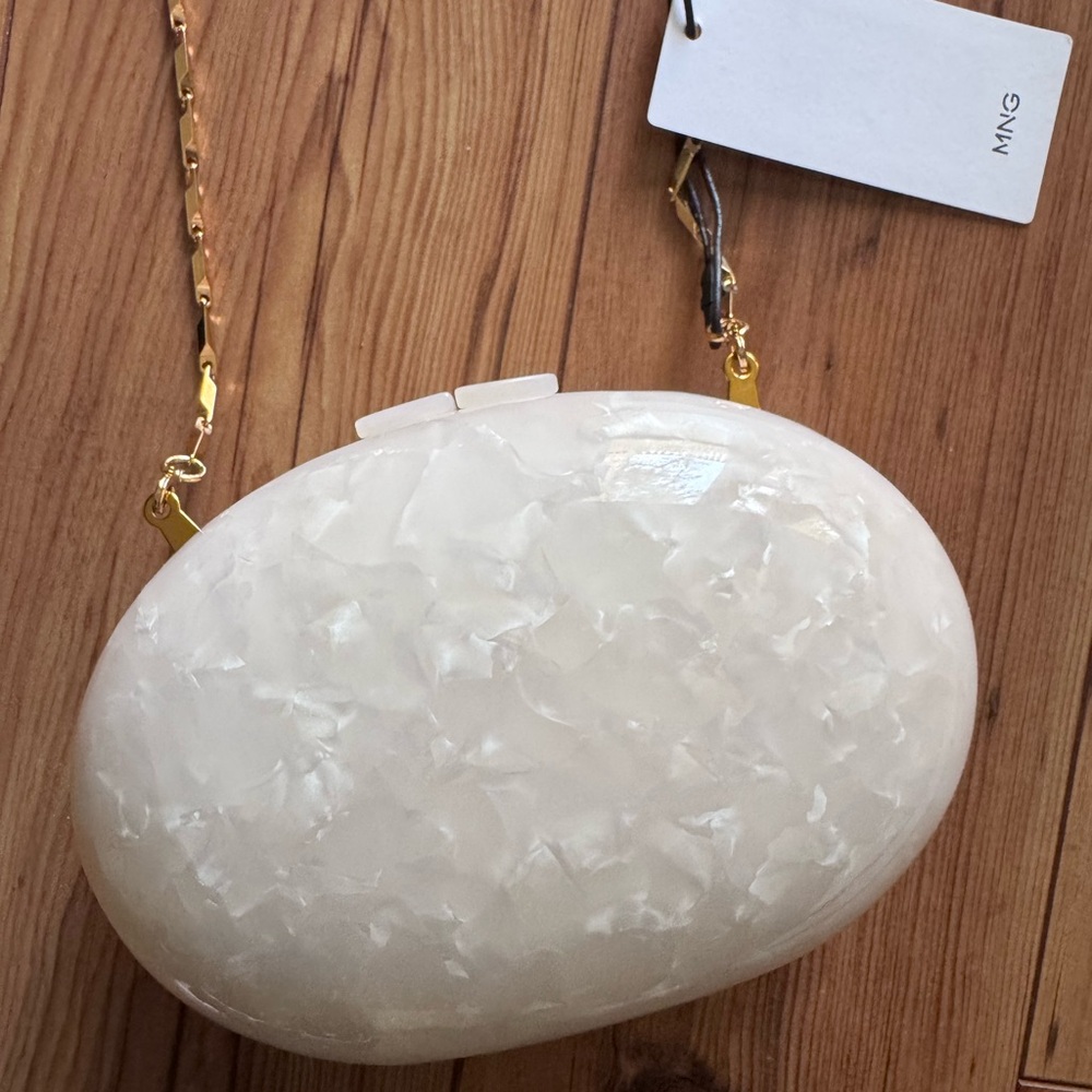 Mango Pearl White Oval Clutch